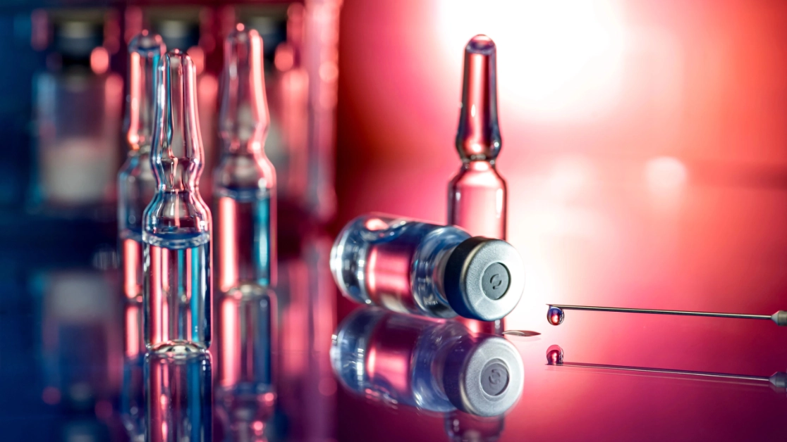 Pharmaceuticals vial and syringe